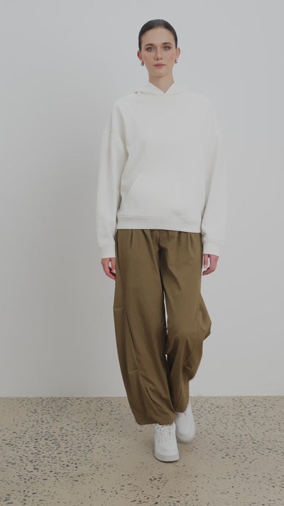 Woman's Boxy Oversized Hoodie 0684